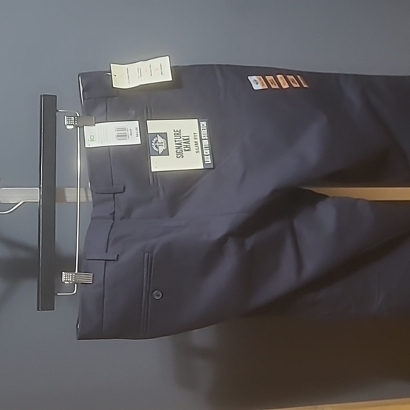 Dockers - Picture 6 of 6